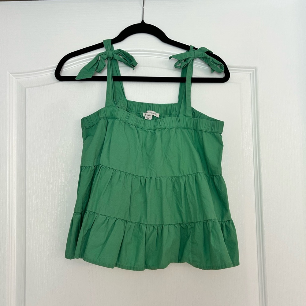 American Eagle tiered top